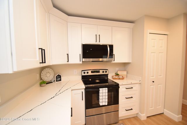 1733 Zaminder Street NW, Palm Bay, FL 32907