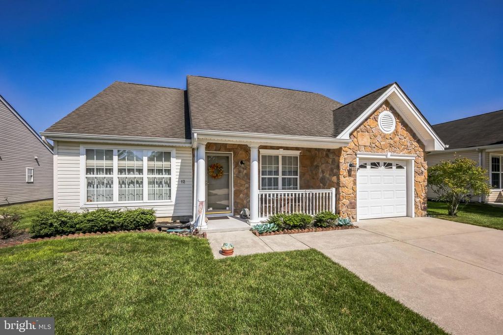 12 MEADOWVIEW DR, Woodstown, NJ 08098