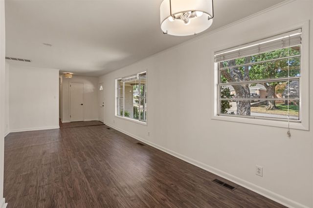 5833 S Joplin Avenue, Tulsa, OK 74135