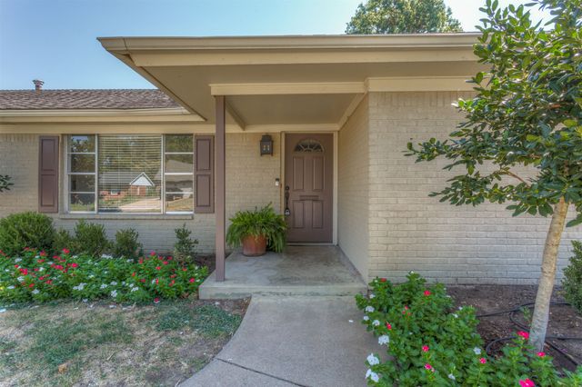 5833 S Joplin Avenue, Tulsa, OK 74135