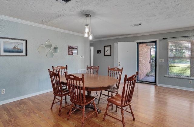 106 Bruce Avenue, Shreveport, LA 71105