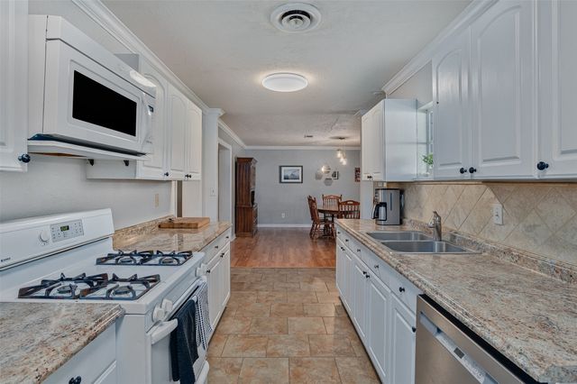 106 Bruce Avenue, Shreveport, LA 71105