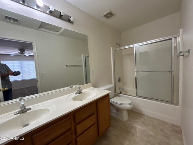 6809 W NICOLET Avenue, Glendale, AZ 85303
