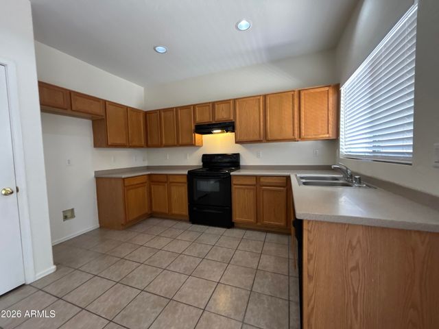 6809 W NICOLET Avenue, Glendale, AZ 85303