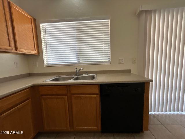 6809 W NICOLET Avenue, Glendale, AZ 85303