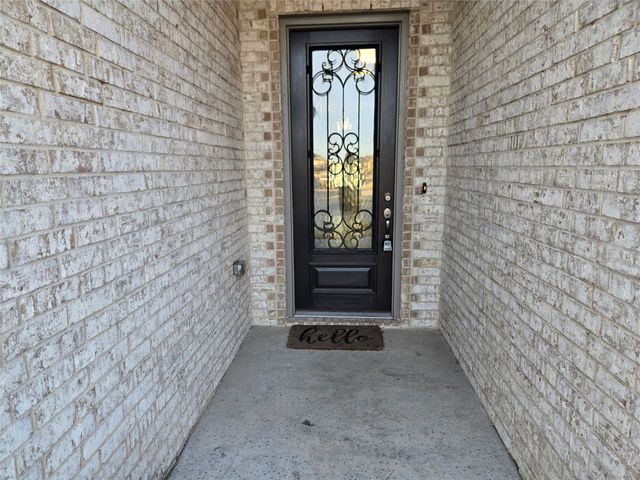 124 Trail Drive, Waxahachie, TX 75165