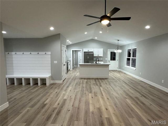 508 Shoshone Drive, Waynesville, MO 65583