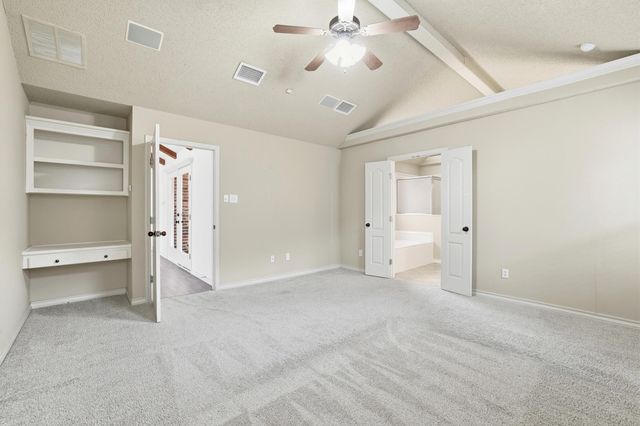 6005 100th Street, Lubbock, TX 79424