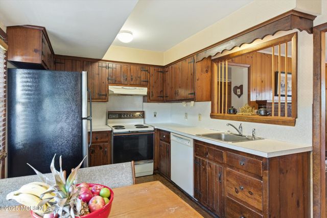 519 6th Avenue, Brick, NJ 08724