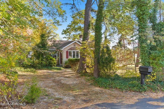 519 6th Avenue, Brick, NJ 08724