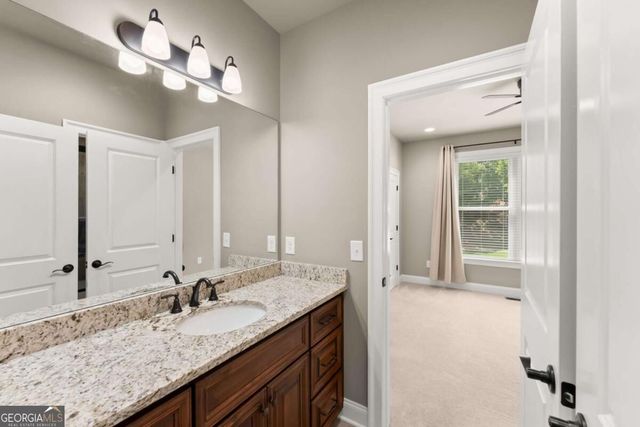 4466 Park Royal Drive, Flowery Branch, GA 30542