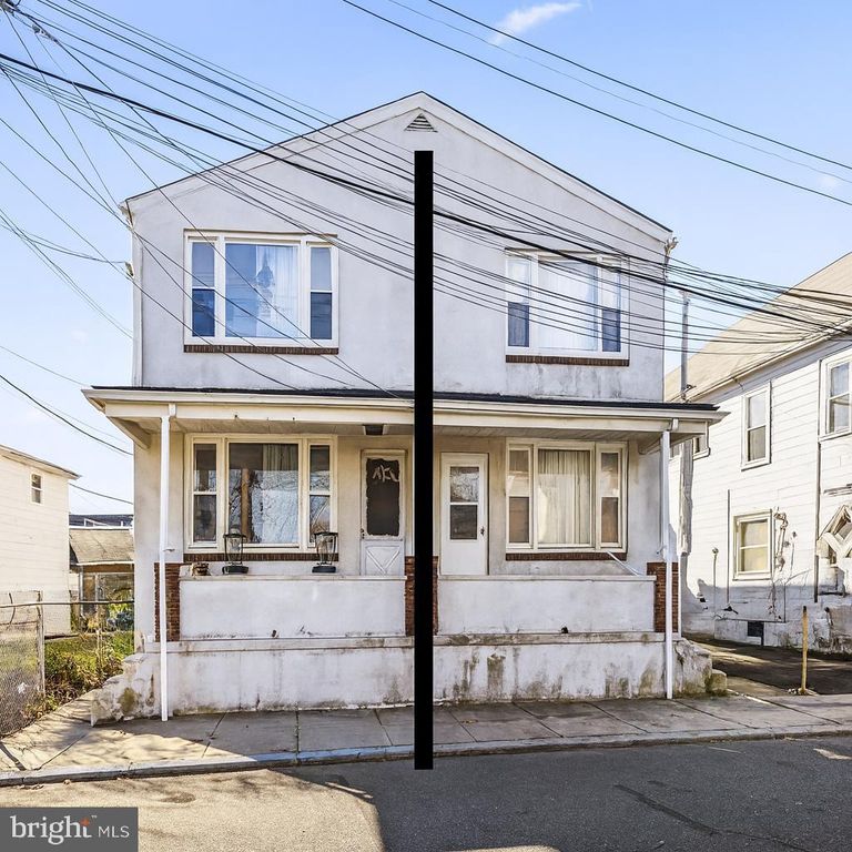 721 BROWN ST, Bristol, PA 19007