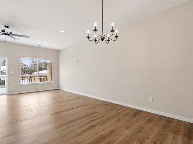 948 Dubs Drive, Iowa City, IA 52246