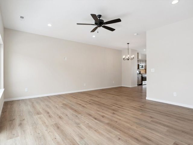 948 Dubs Drive, Iowa City, IA 52246