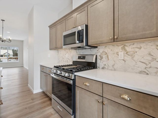 948 Dubs Drive, Iowa City, IA 52246