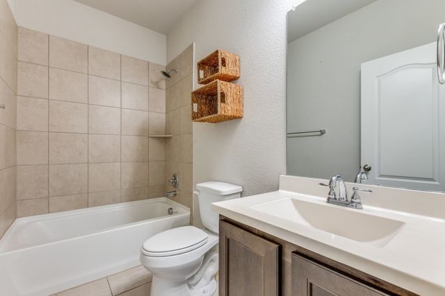 1900 Outpost Creek Lane, Aubrey, TX 76227