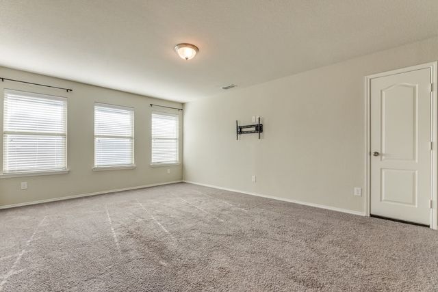 1900 Outpost Creek Lane, Aubrey, TX 76227