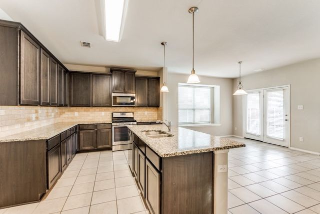 1900 Outpost Creek Lane, Aubrey, TX 76227