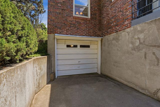 2611 S Monroe St, Spokane, WA 99203