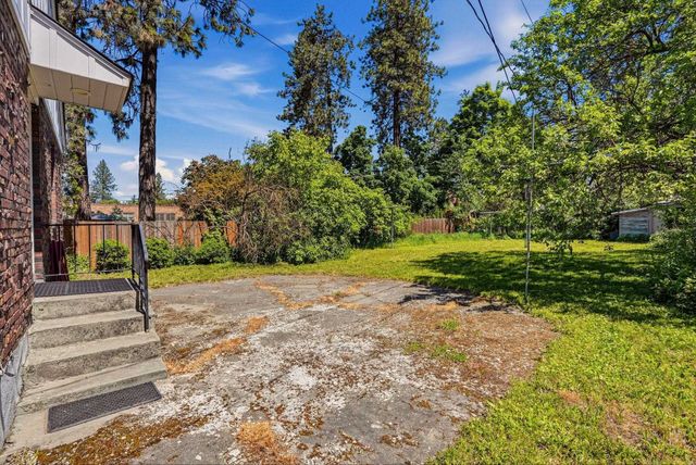 2611 S Monroe St, Spokane, WA 99203