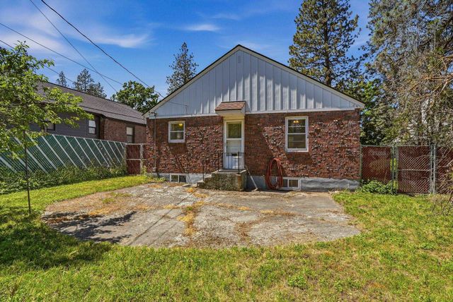 2611 S Monroe St, Spokane, WA 99203
