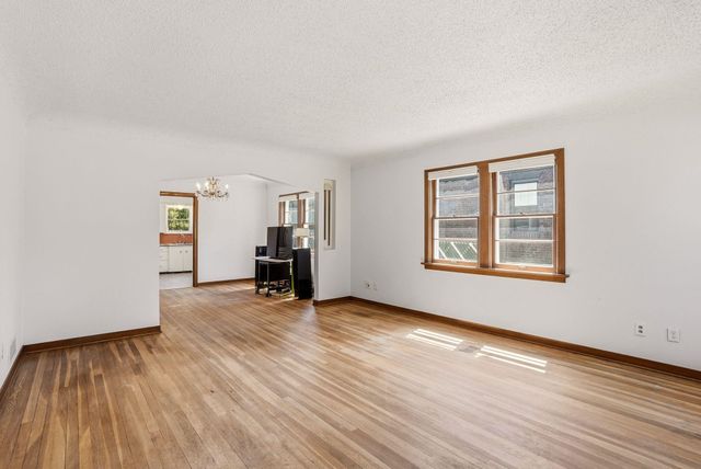 2611 S Monroe St, Spokane, WA 99203