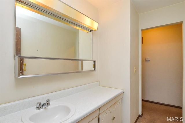 301 W Oak Street, New Baden, IL 62265