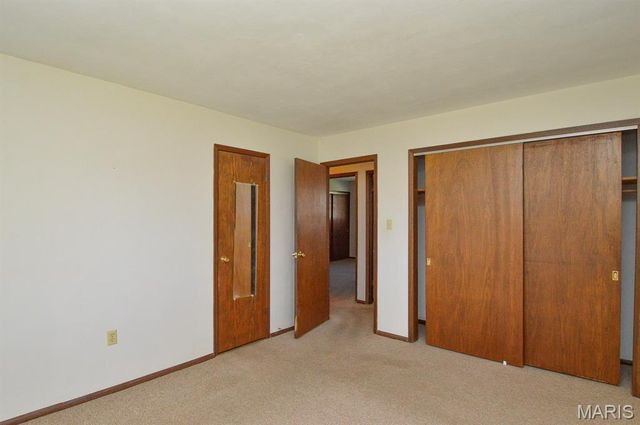 301 W Oak Street, New Baden, IL 62265