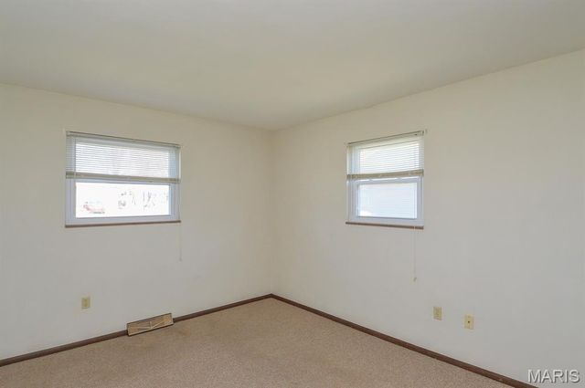 301 W Oak Street, New Baden, IL 62265