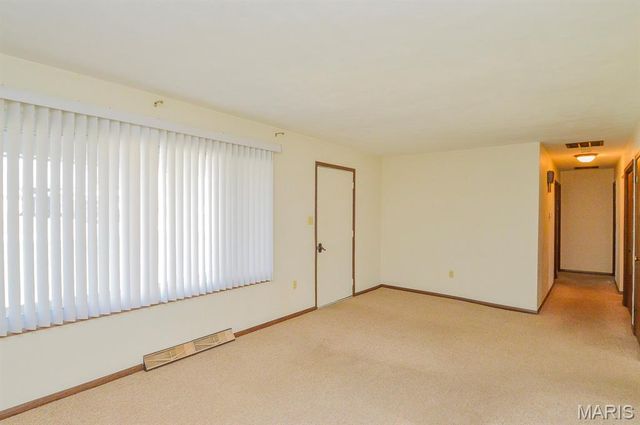 301 W Oak Street, New Baden, IL 62265