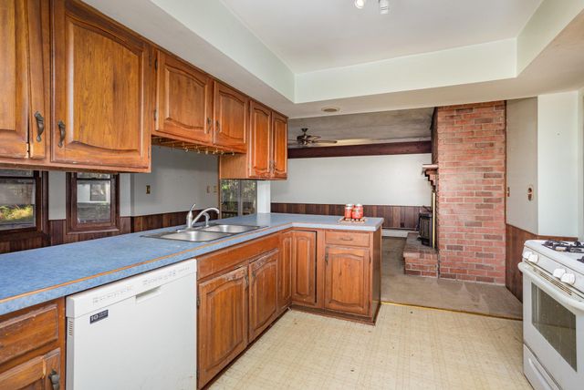 6200 Stagecoach Trail, Oscoda Twp, MI 48750