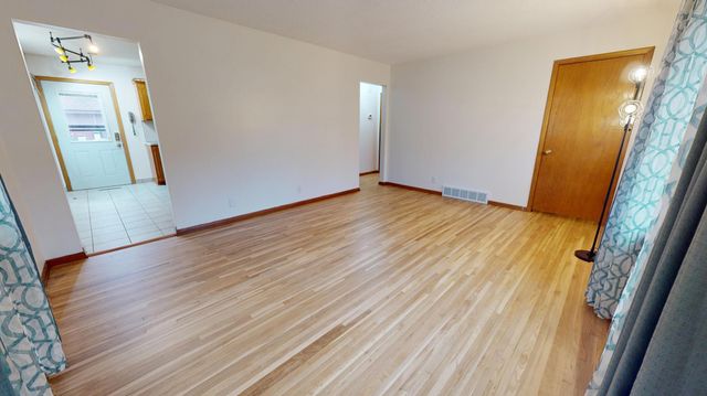 1476 64th Avenue NE, Fridley, MN 55432