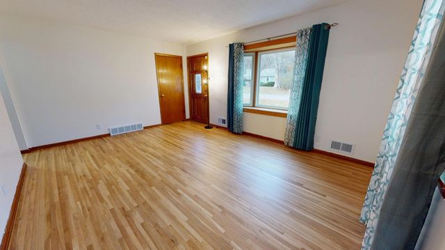 1476 64th Avenue NE, Fridley, MN 55432