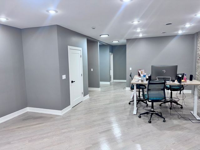 250 E 115th Street, Chicago, IL 60628