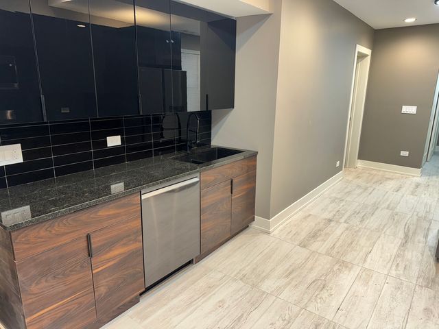 250 E 115th Street, Chicago, IL 60628