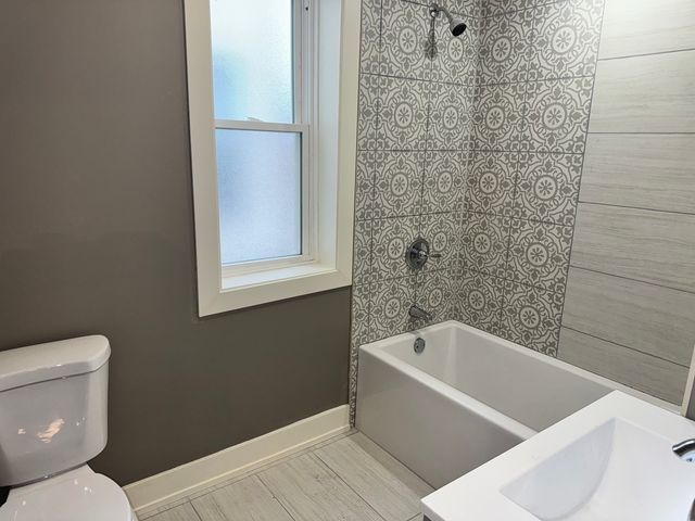 250 E 115th Street, Chicago, IL 60628