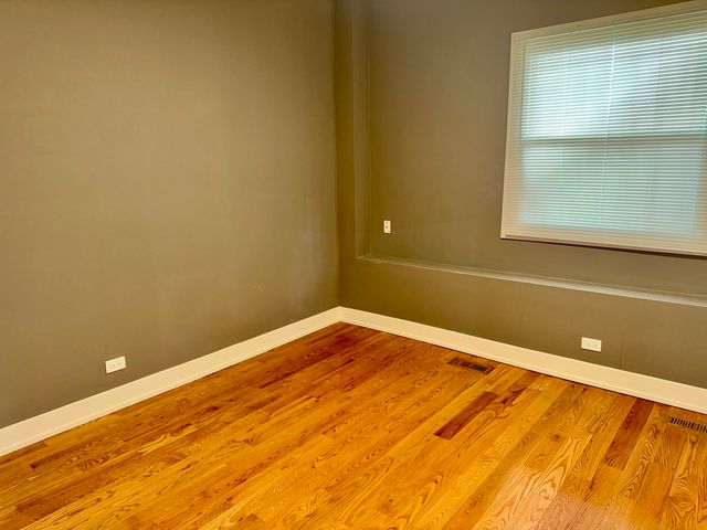 250 E 115th Street, Chicago, IL 60628