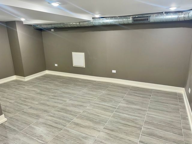 250 E 115th Street, Chicago, IL 60628