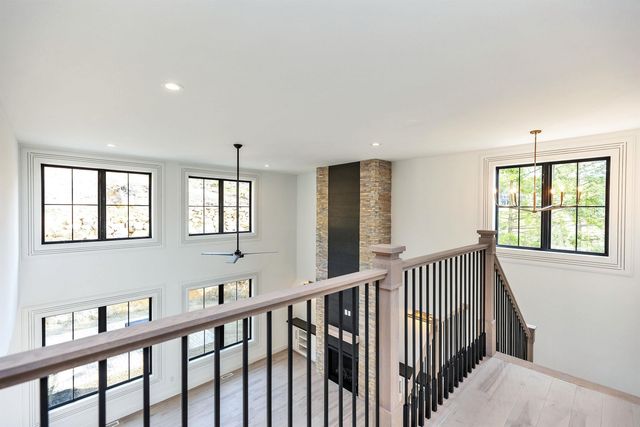 17-4-34 Boiling Kettle Way, Bedford, NH 03110