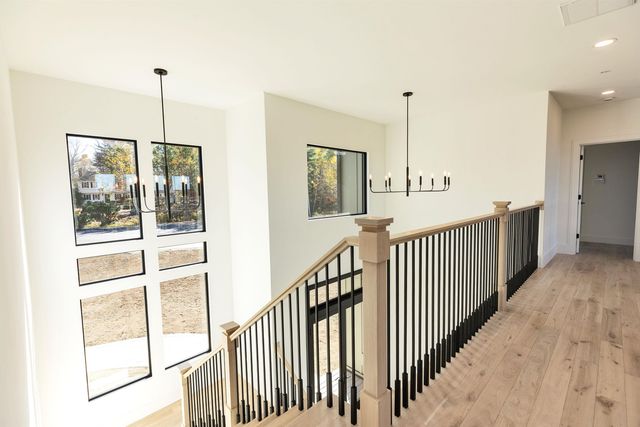 17-4-34 Boiling Kettle Way, Bedford, NH 03110