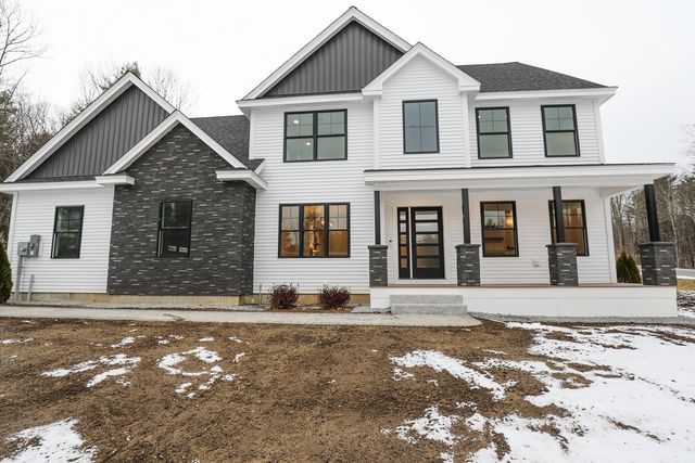 17-4-34 Boiling Kettle Way, Bedford, NH 03110