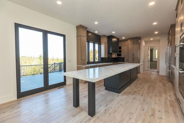 17-4-34 Boiling Kettle Way, Bedford, NH 03110