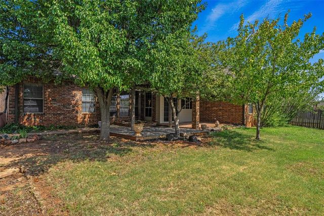15305 Sugar Loaf Drive, Edmond, OK 73013