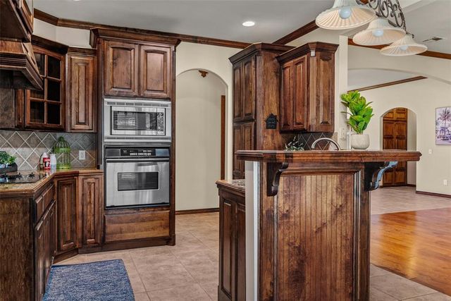15305 Sugar Loaf Drive, Edmond, OK 73013