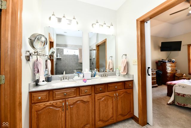 355 Connecticut Circle, Indianapolis, IN 46217