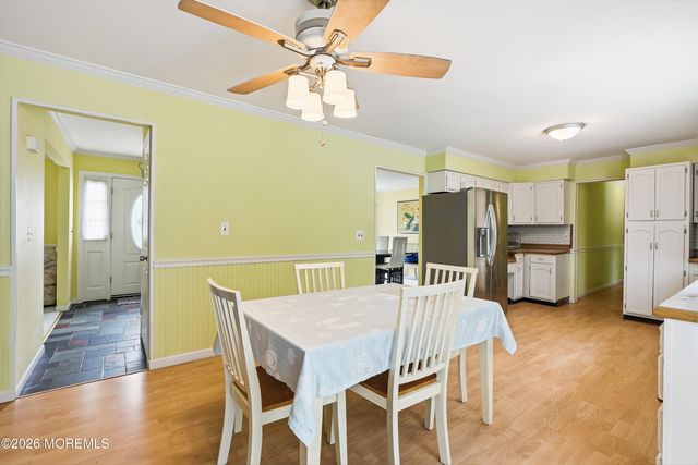 22 Kim Lane, Toms River, NJ 08755