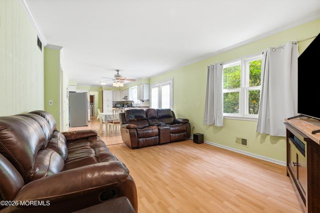 22 Kim Lane, Toms River, NJ 08755