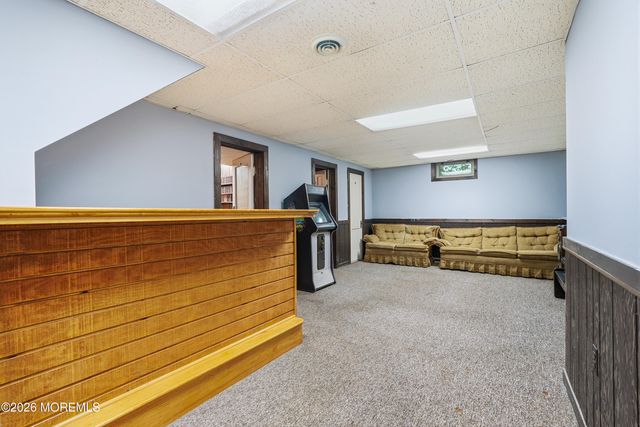 22 Kim Lane, Toms River, NJ 08755