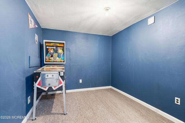 22 Kim Lane, Toms River, NJ 08755