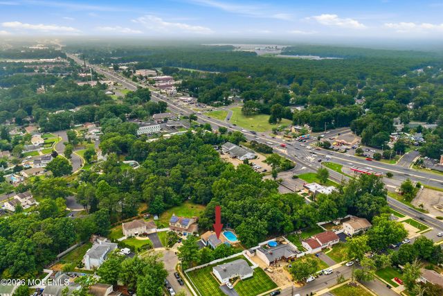 22 Kim Lane, Toms River, NJ 08755
